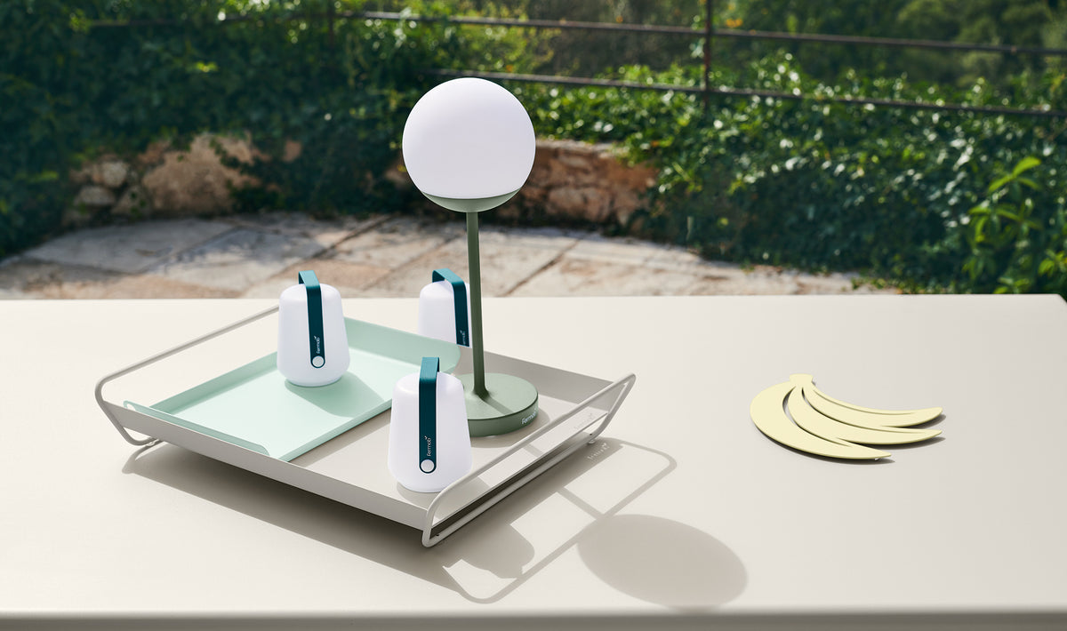 Mooon! Portable Outdoor Light Max