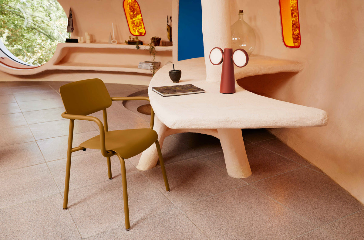 Studie Stacking Chair