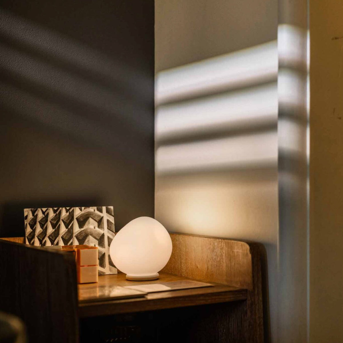 Hoba Table Light