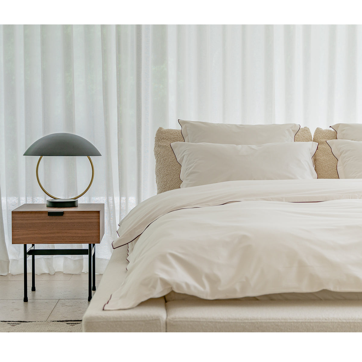 Peter Maly 2 Bed, Bouclé