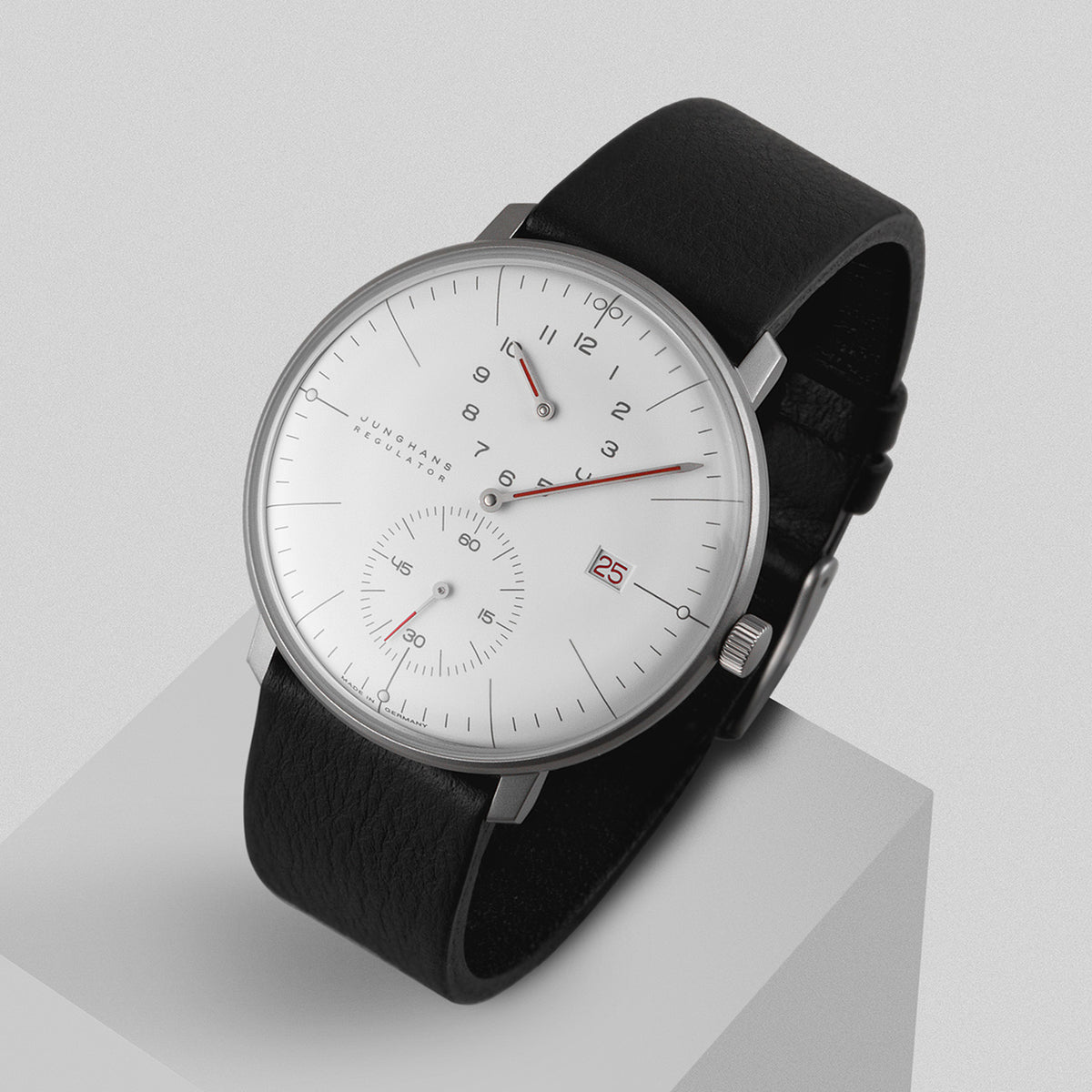 Max Bill Regulator Bauhaus Watch 41/4493.02