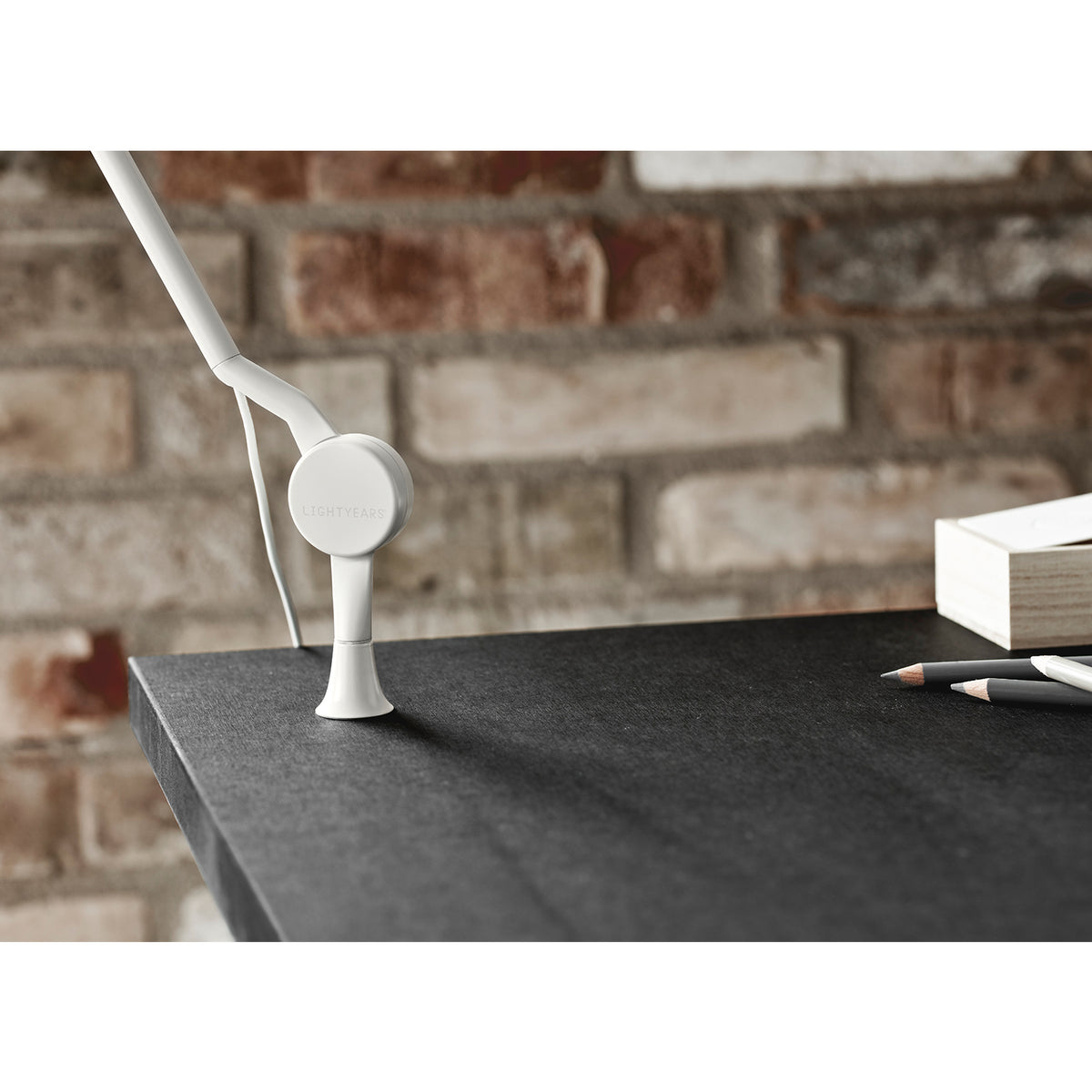 AQ01 Desk Lamp - Fritz Hansen