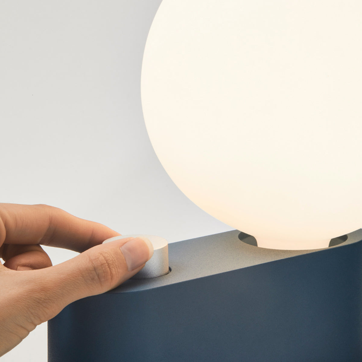 Alumina Table Lamp & Sphere Bulb - Tala