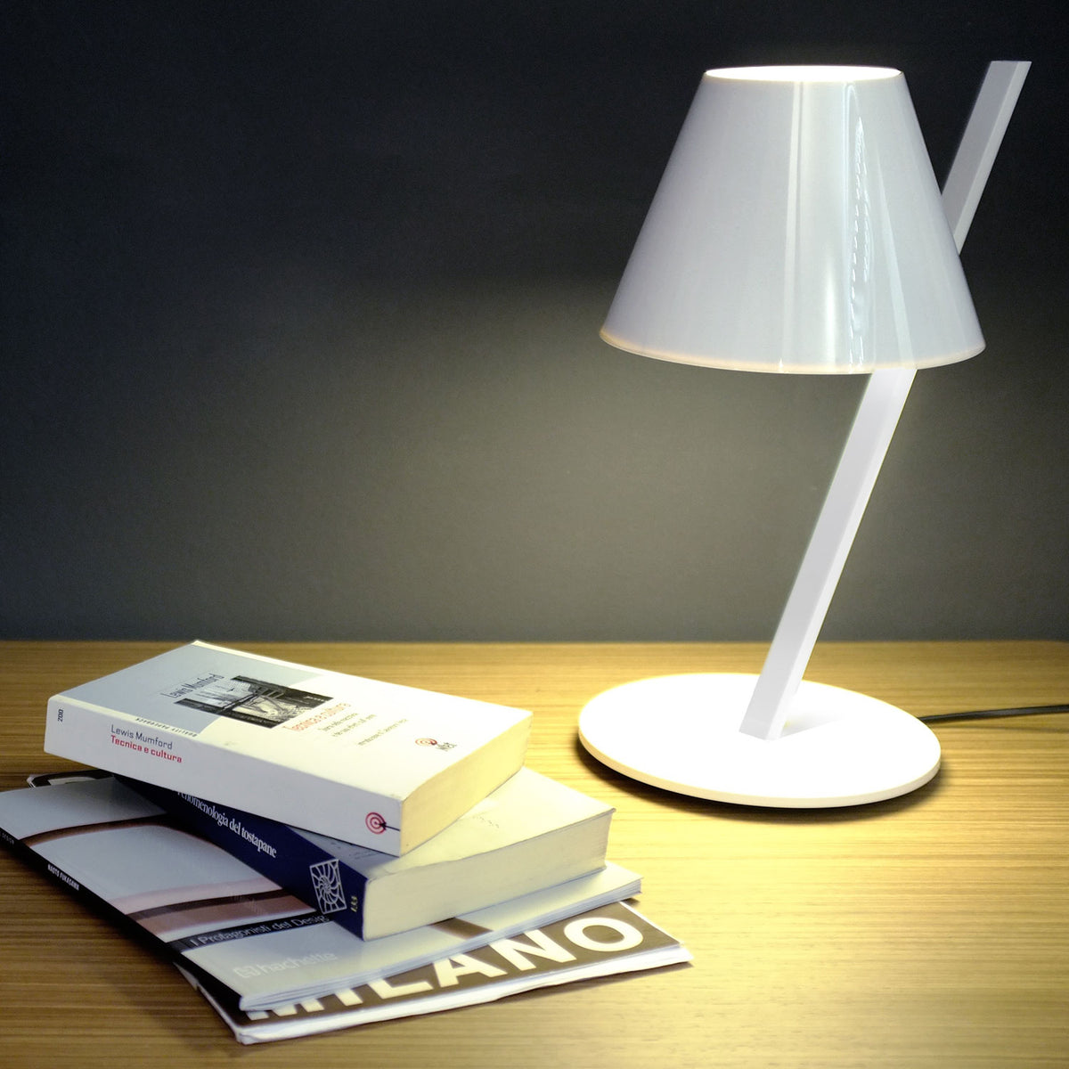 La Petite Table Lamp - Artemide