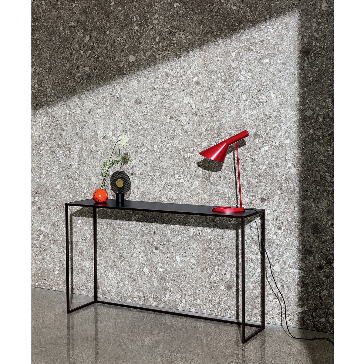 Quadro Wide Console Table - Sovet