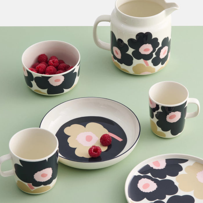 Oiva Unikko Plate 20cm, Charcoal & Pink