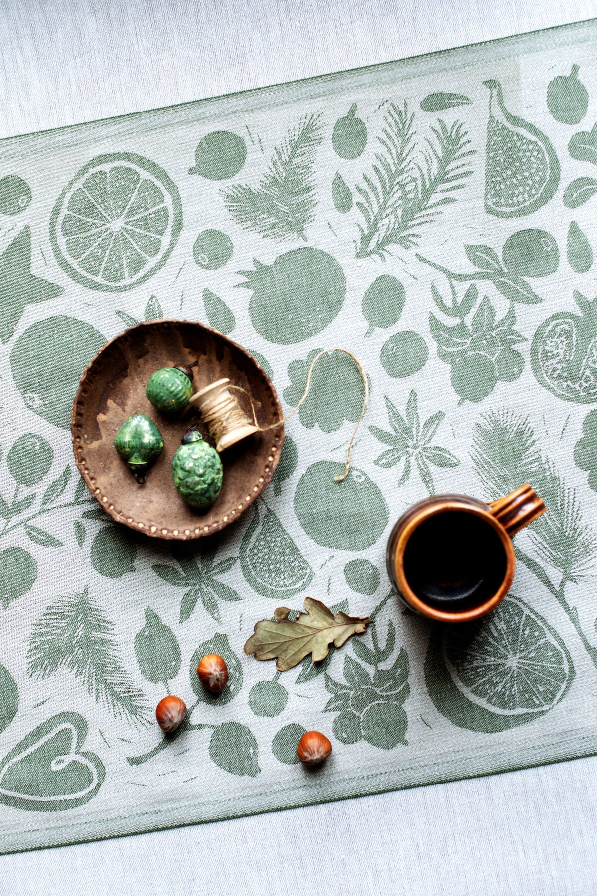 Talven Tuoksut Table Runner