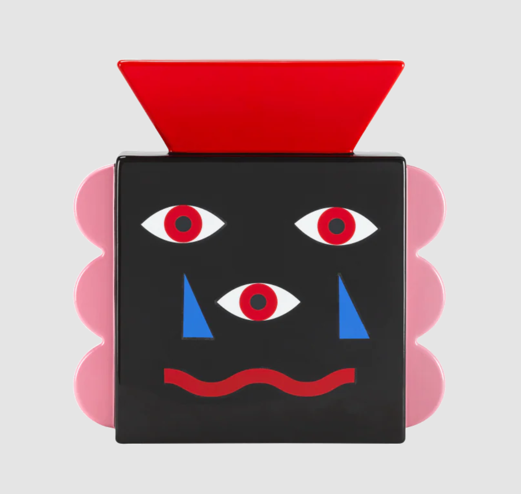 Oggian Vase