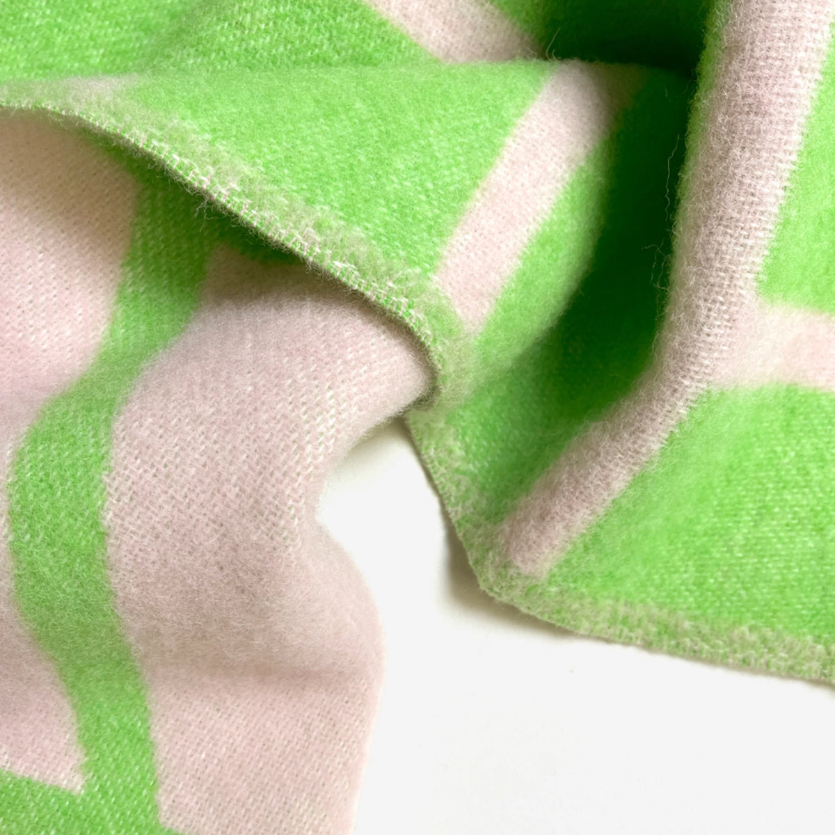 Lines Blanket