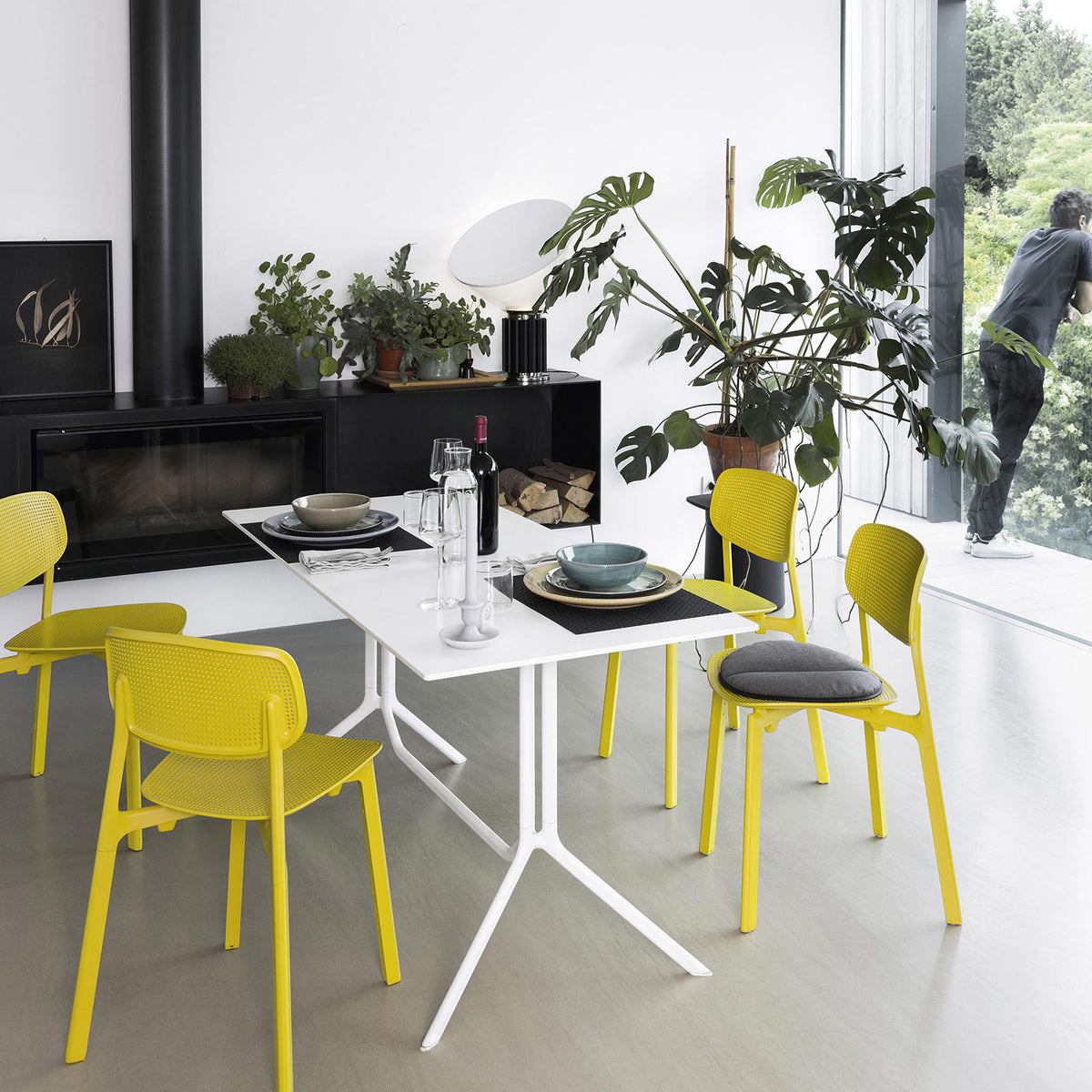 Poule Folding Dining Table