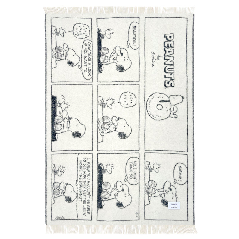 Peanuts Blanket, Comic Doughnut