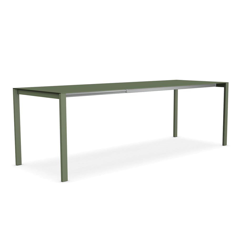 Thin-K Outdoor Extendable Table