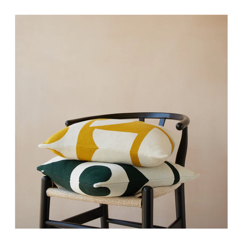 Bruten Cushion