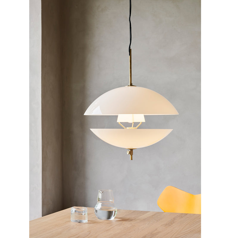 Clam Pendant Light