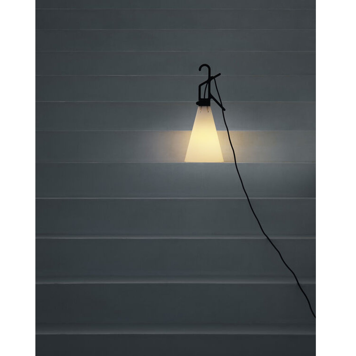 Mayday Outdoor Lamp by Flos | Desk & Floor Light | Modern Lighting
