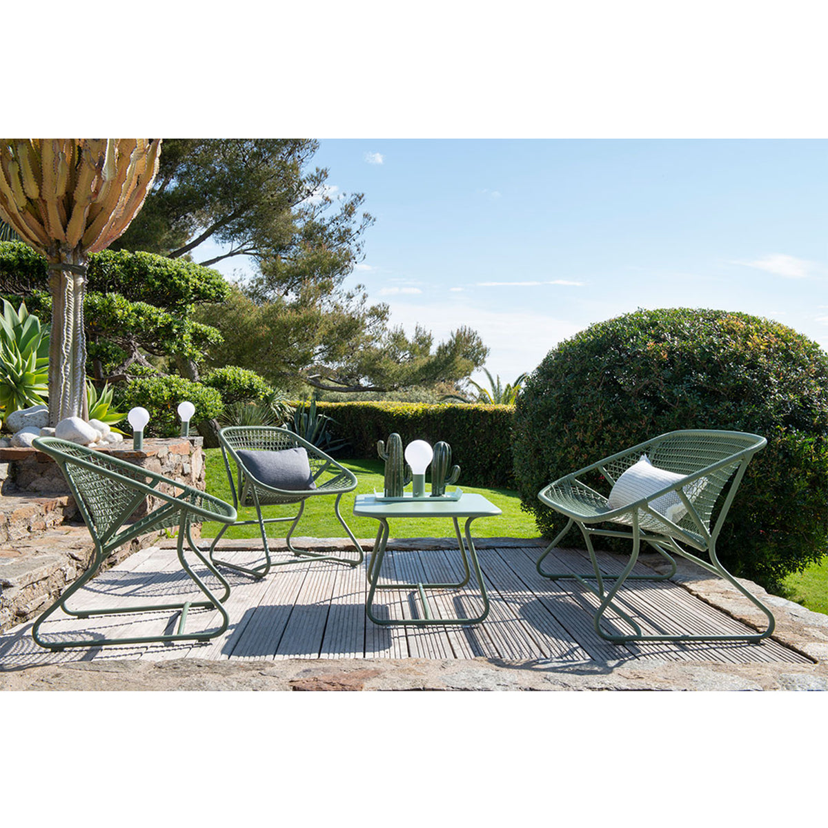 Sixties Armchair, Cactus - Fermob